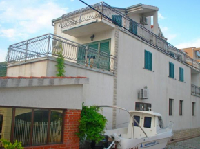 Гостиница Apartments Marija  Трогир